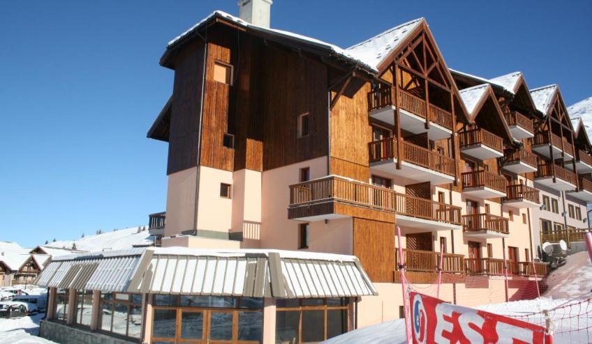 Le Valmyski วัลเมนิเย ภายนอก รูปภาพ